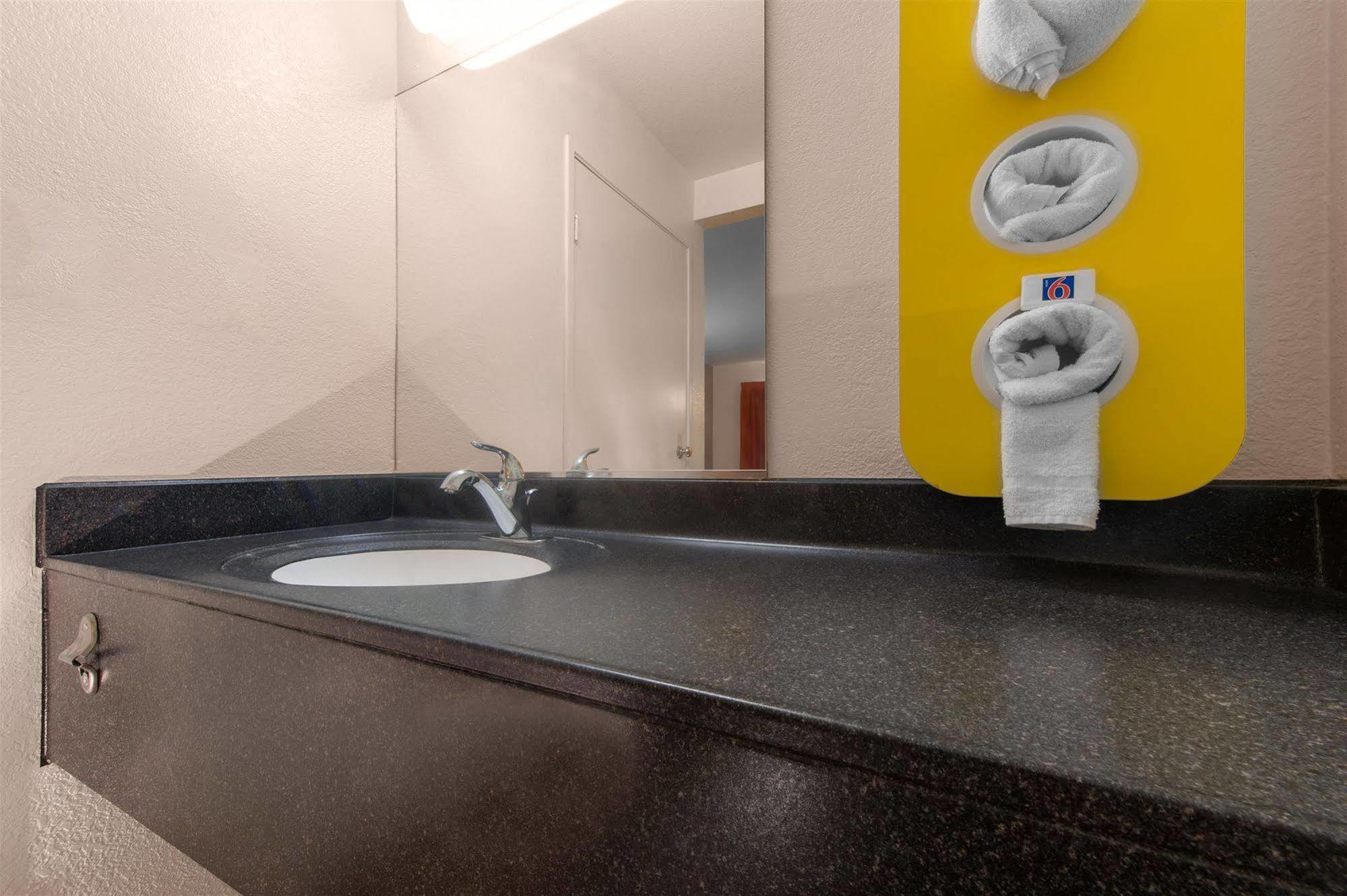 Motel 6-Bismarck, Nd エクステリア 写真